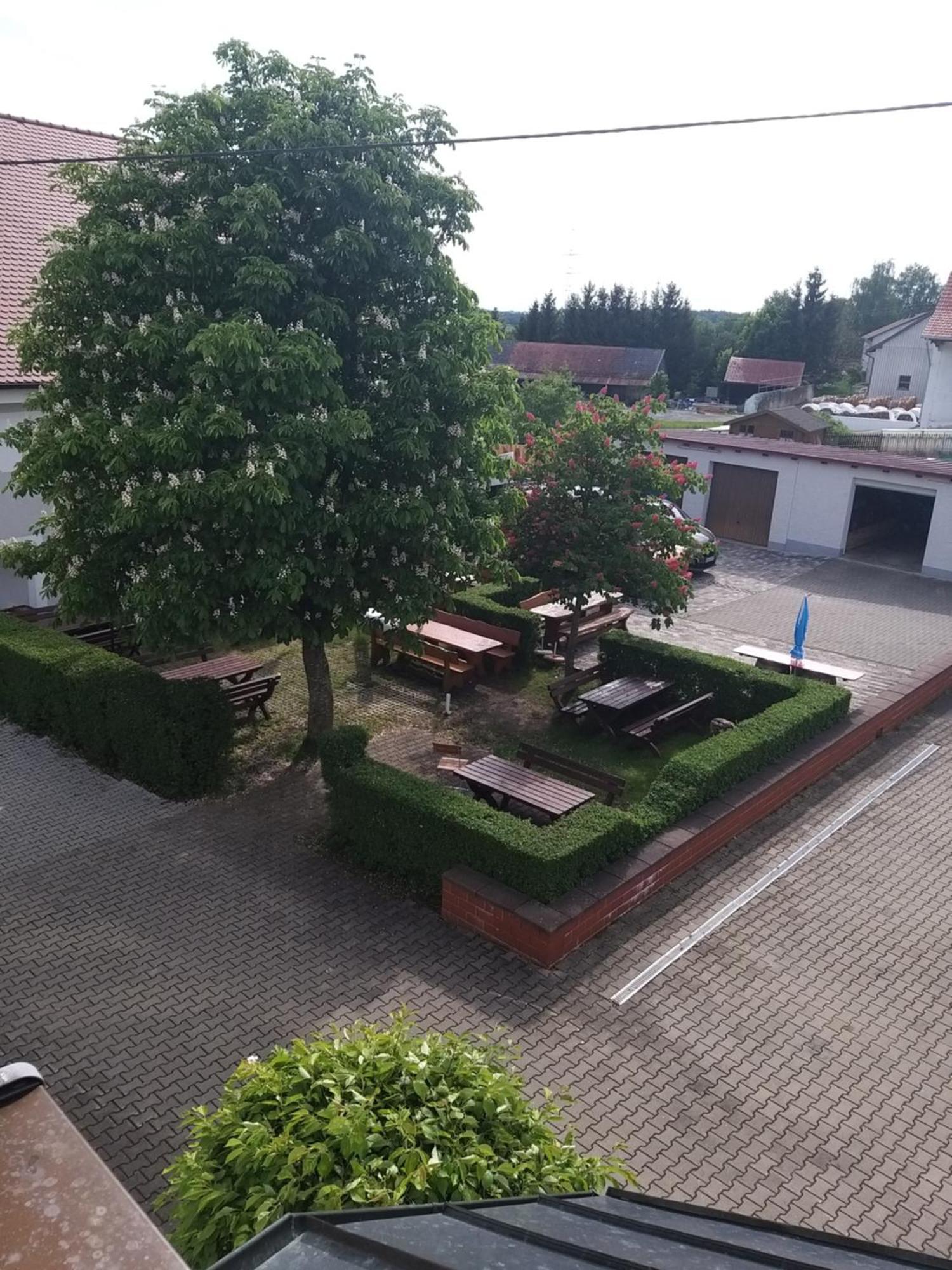 Landgasthof Haagen Schwabhausen bei Dachau Buitenkant foto
